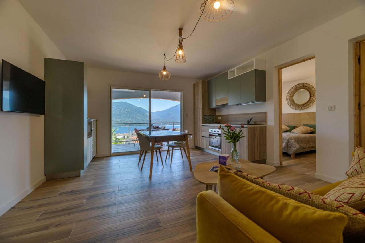 Residence Ochji Di Mare 普罗普里亚诺 外观 照片