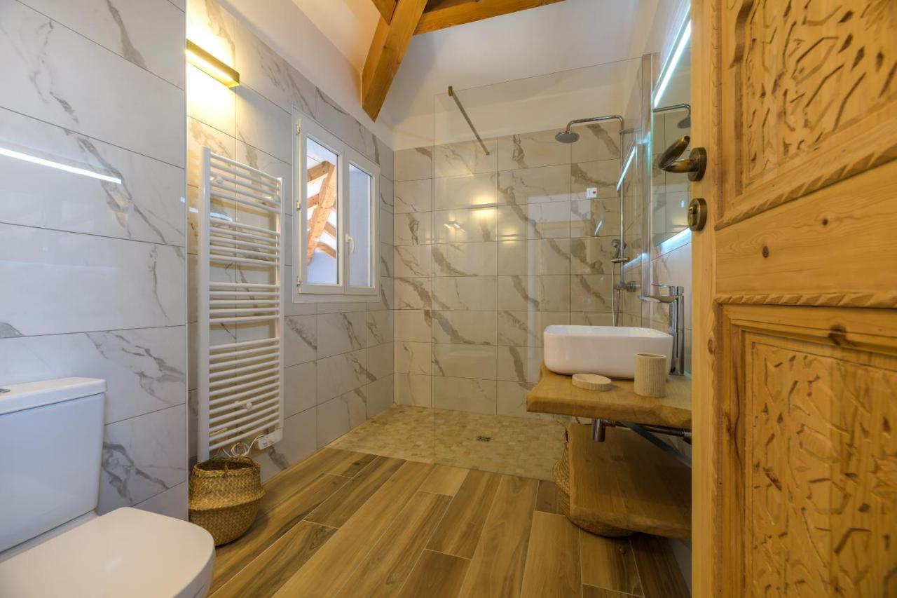 Residence Ochji Di Mare 普罗普里亚诺 外观 照片