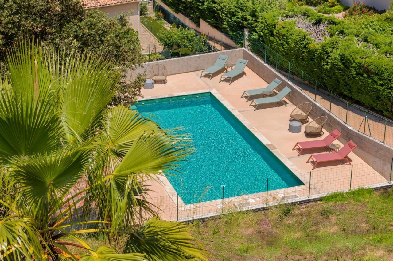 Residence Ochji Di Mare 普罗普里亚诺 外观 照片